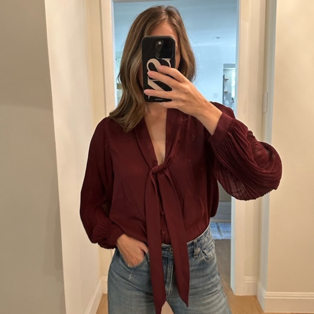 ZARA pleated sleeve blouse​​